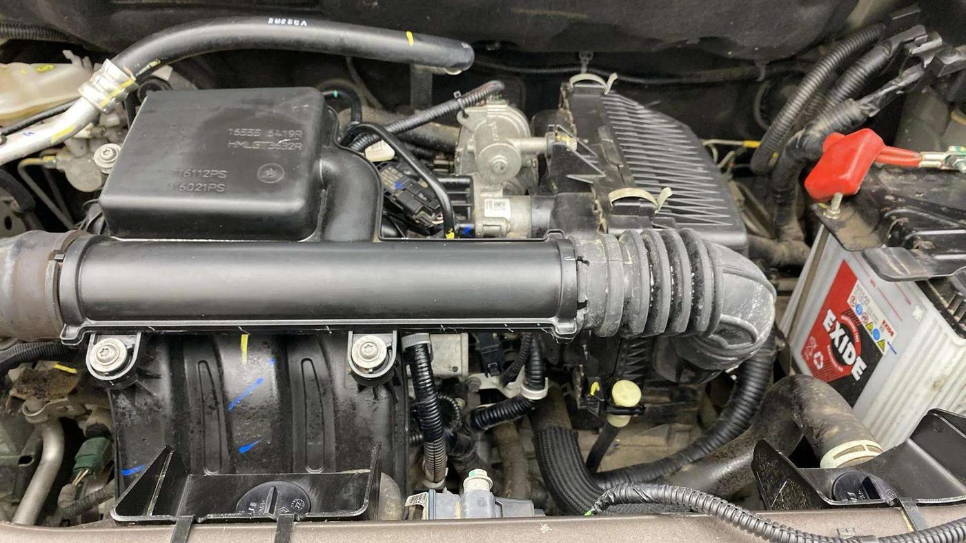 2023 Nissan MAGNITE XE, Petrol, Manual, 10,113 km, Engine View