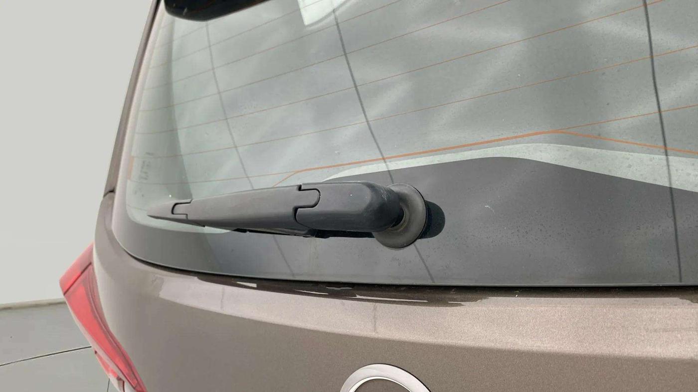 2023 Nissan MAGNITE XE, Petrol, Manual, 10,113 km, Rear Wiper