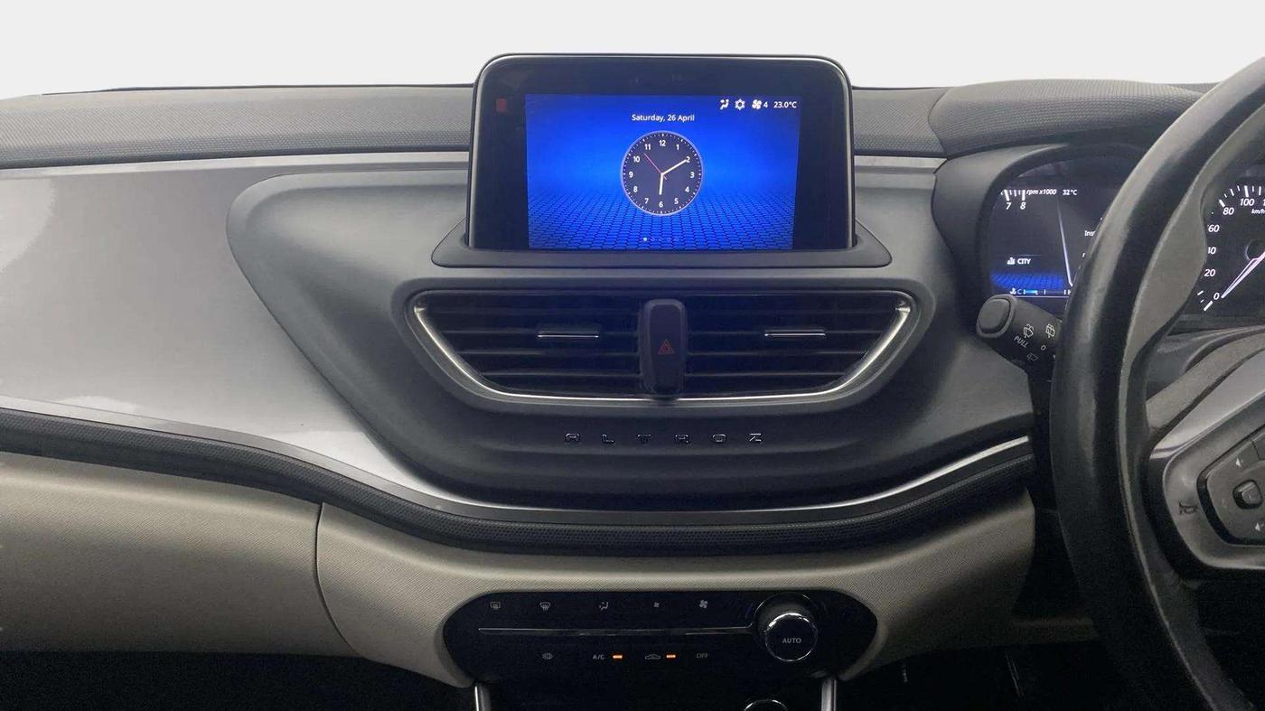 2021 Tata ALTROZ XZ PLUS PETROL, Petrol, Manual, 40,492 km, Air Conditioner