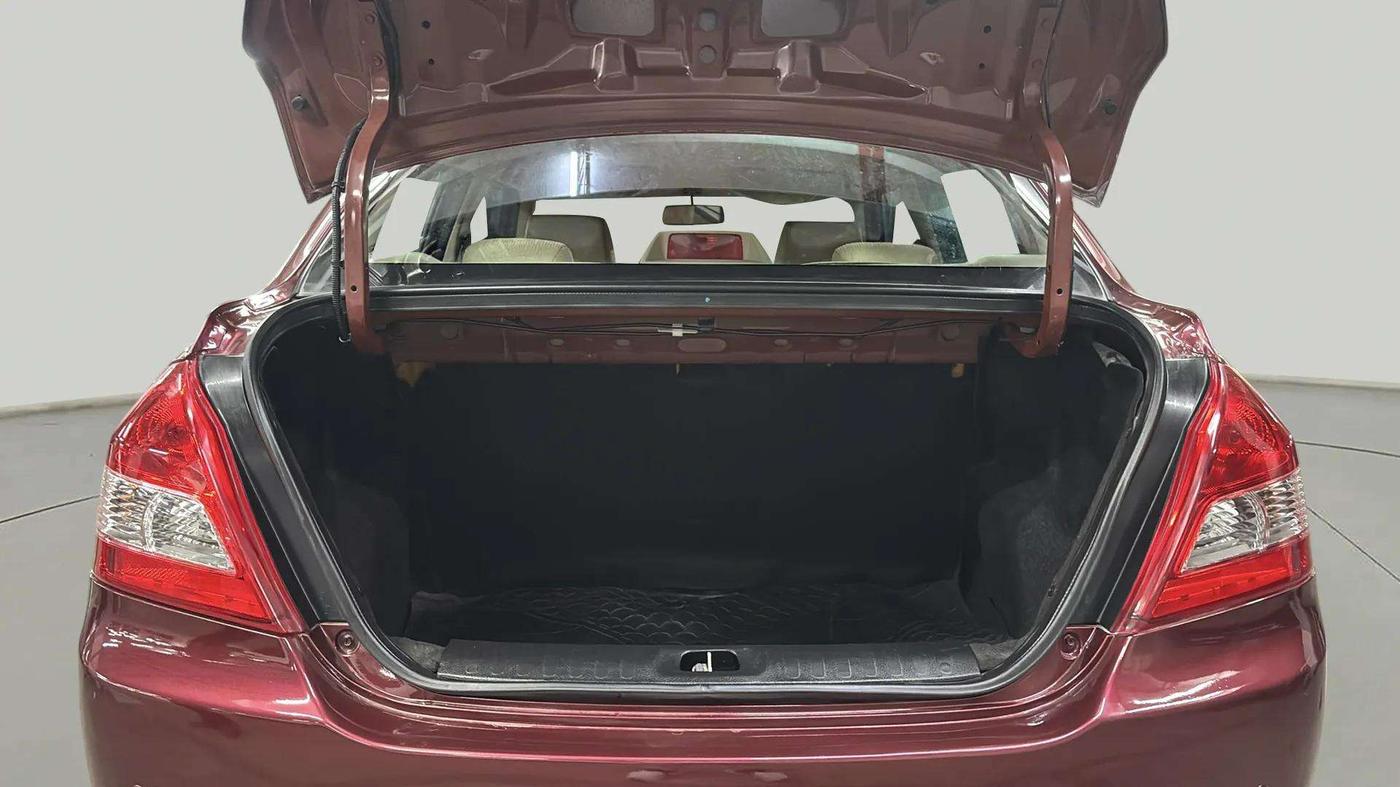2015 Maruti Swift Dzire VXI, Petrol, Manual, 79,086 km, Boot Open Zoomed View