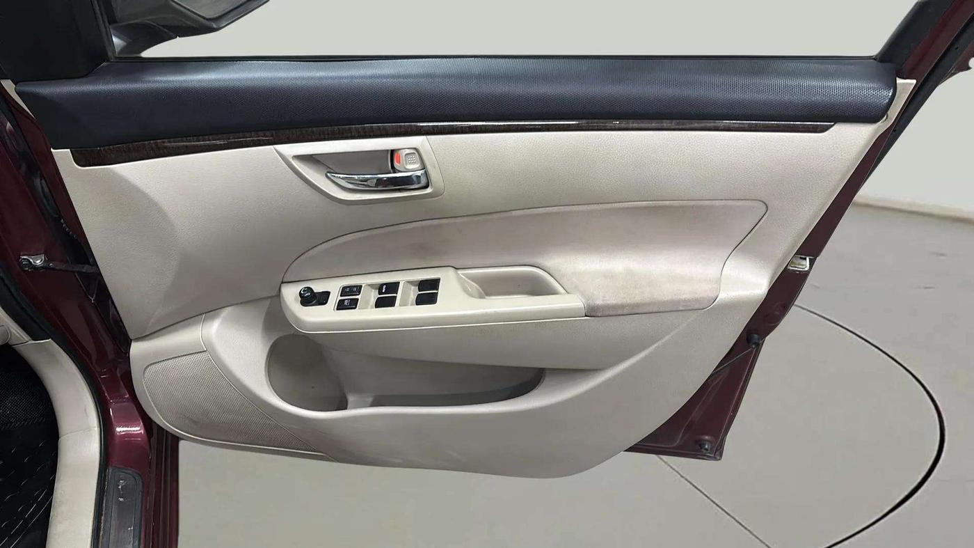 2015 Maruti Swift Dzire VXI, Petrol, Manual, 79,086 km, Driver Side Door Panels Control