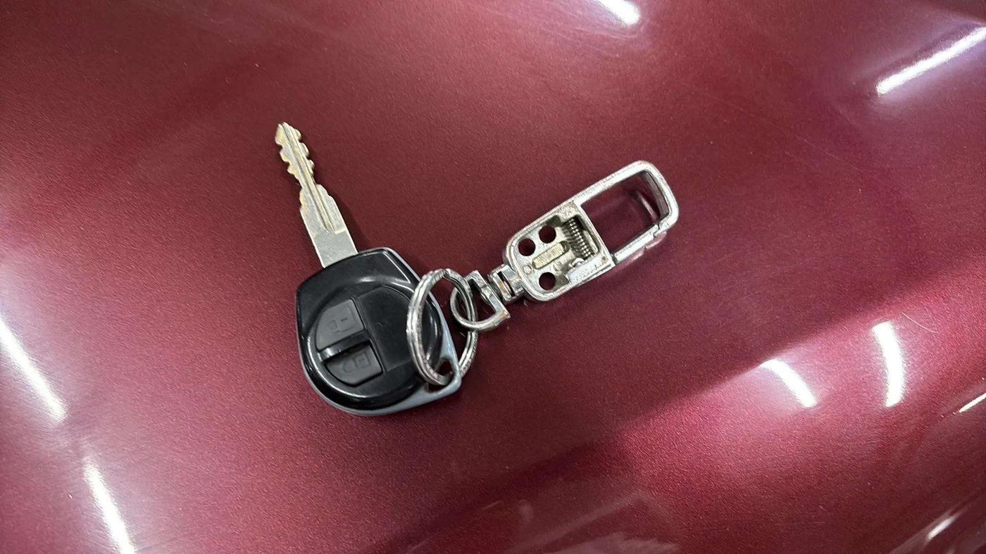 2015 Maruti Swift Dzire VXI, Petrol, Manual, 79,086 km, Key Close Up