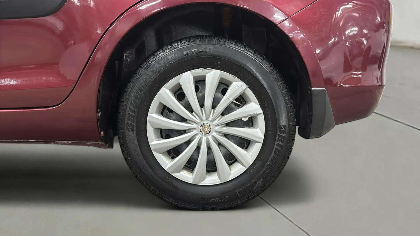 2015 Maruti Swift Dzire VXI, Petrol, Manual, 79,086 km, Left Rear Wheel