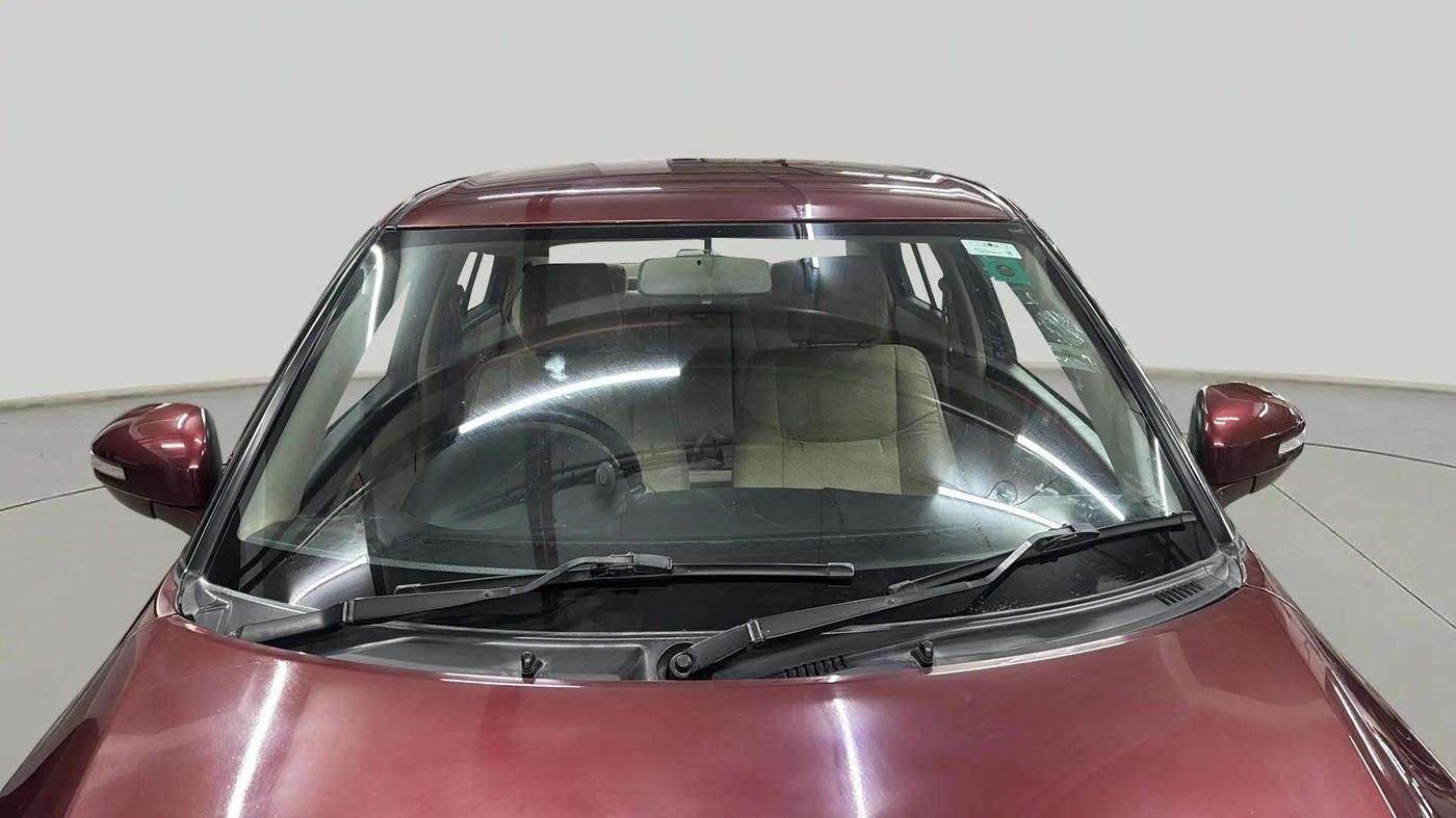 2015 Maruti Swift Dzire VXI, Petrol, Manual, 79,086 km, Front Windshield