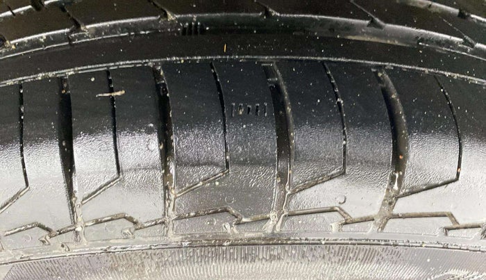 2018 Tata NEXON XZA PLUS PETROL, Petrol, Automatic, 78,213 km, Left Rear Tyre Tread