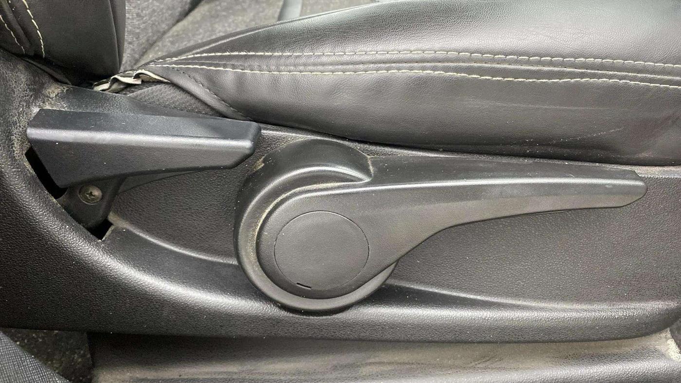 2018 Tata NEXON XZA PLUS PETROL, Petrol, Automatic, 78,271 km, Driver Side Adjustment Panel
