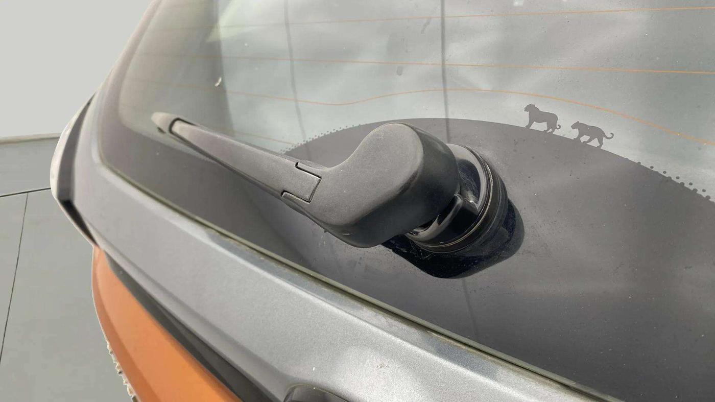 2018 Tata NEXON XZA PLUS PETROL, Petrol, Automatic, 78,271 km, Rear Wiper