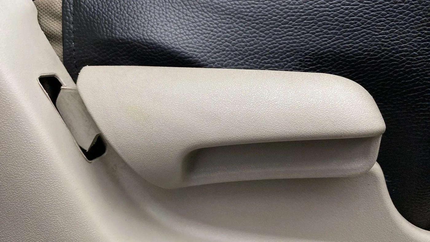 2019 Maruti Celerio VXI AMT, Petrol, Automatic, 13,776 km, Driver Side Adjustment Panel