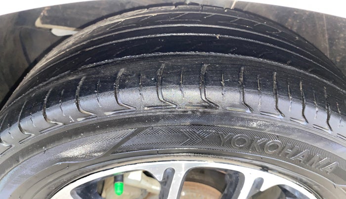 2018 Maruti Swift ZXI PLUS, Petrol, Manual, 1,14,411 km, Left Front Tyre Tread