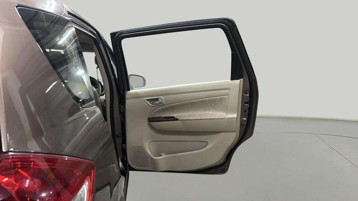 2015 Maruti Ertiga ZXI, Petrol, Manual, 57,470 km, RHS Rear Door