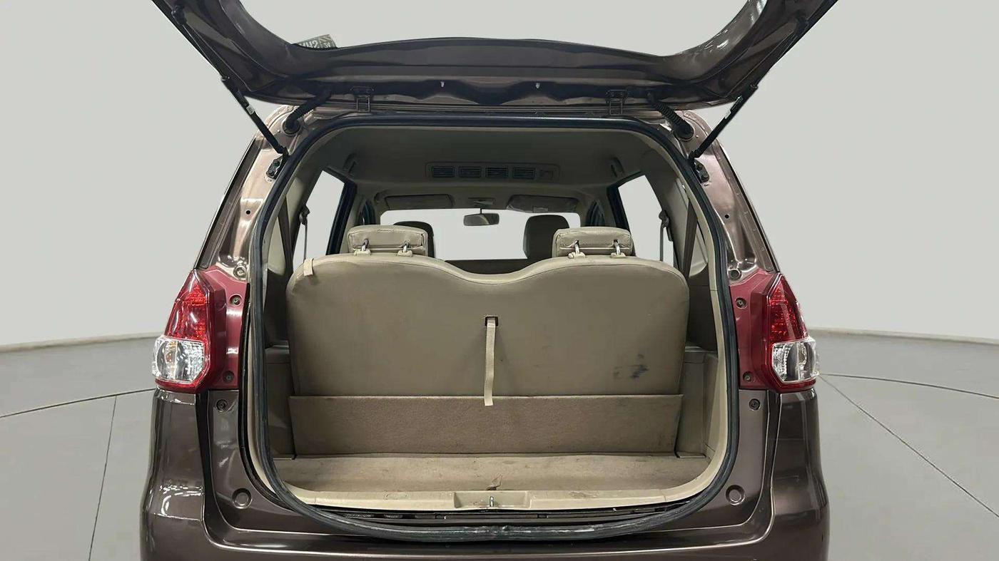 2015 Maruti Ertiga ZXI, Petrol, Manual, 57,470 km, Boot Inside