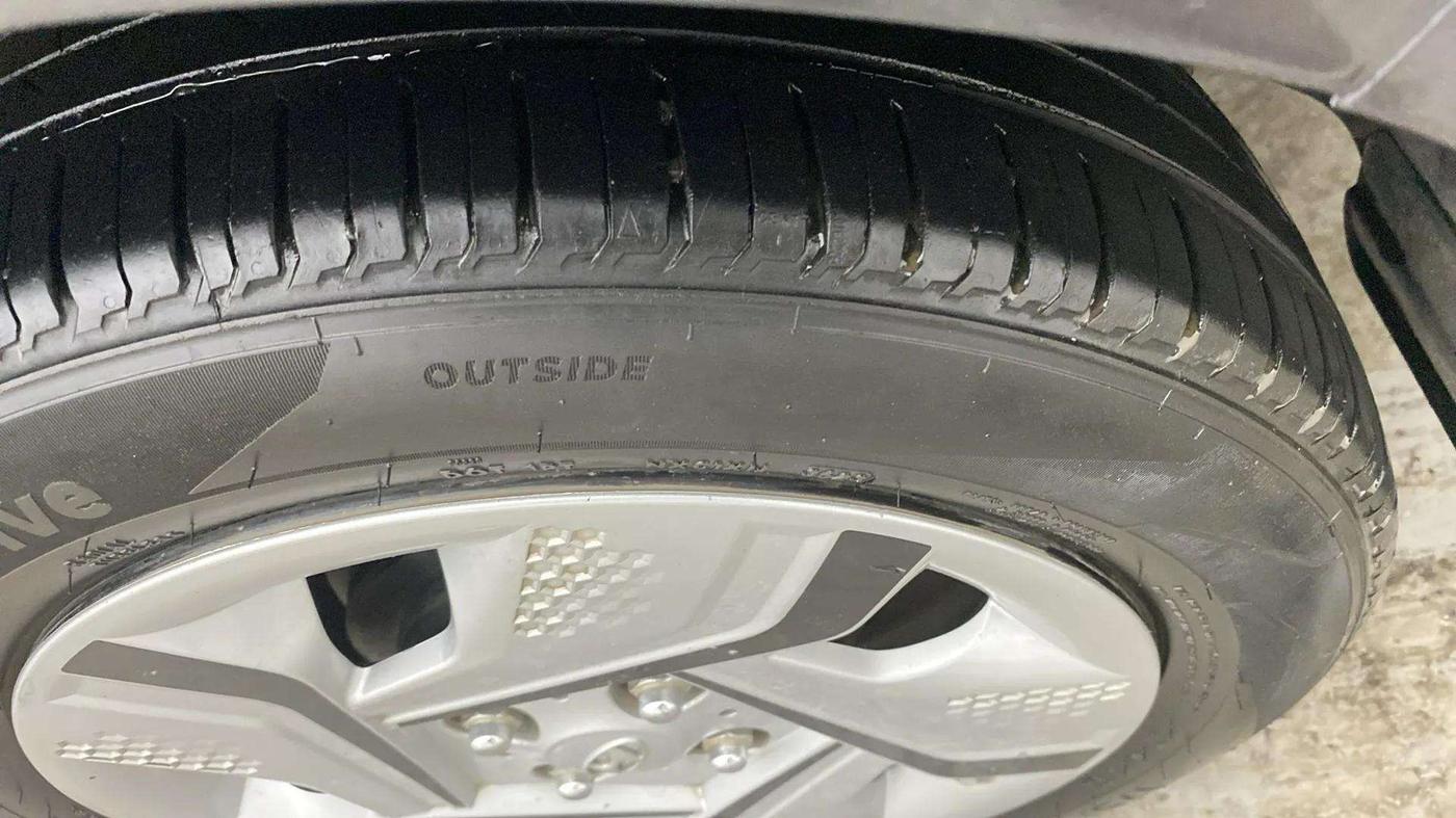 2020 Hyundai AURA S 1.2 AMT, Petrol, Automatic, 36,617 km, Left Rear Tyre Tread