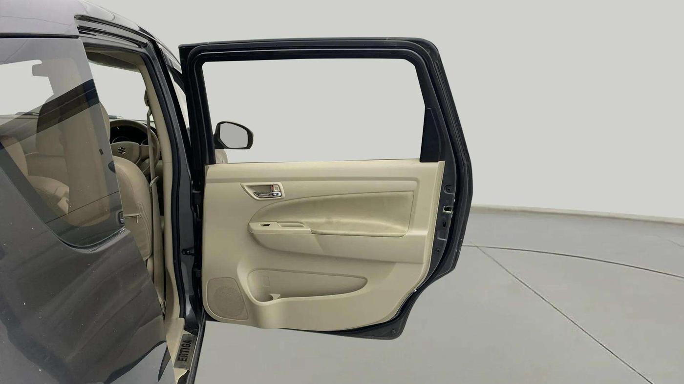 2017 Maruti Ertiga ZDI + SHVS, Diesel, Manual, 60,176 km, RHS Rear Door