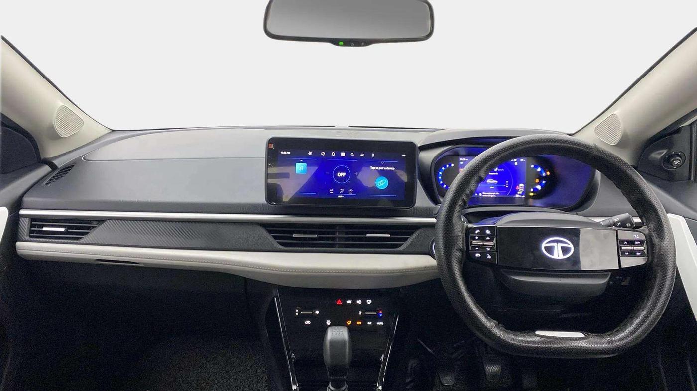 2023 Tata NEXON CREATIVE + SUNROOF 1.5 DIESEL, Diesel, Manual, 32,426 km, Dashboard