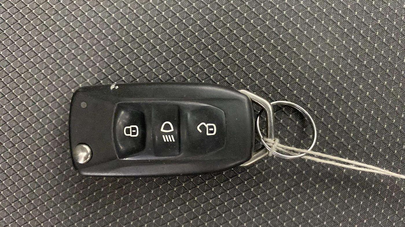 2019 Tata Tiago XT PETROL, Petrol, Manual, 54,828 km, Key Close Up