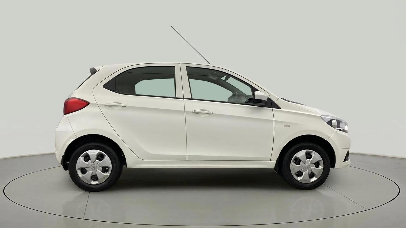 2019 Tata Tiago XT PETROL, Petrol, Manual, 54,828 km, Right Side View