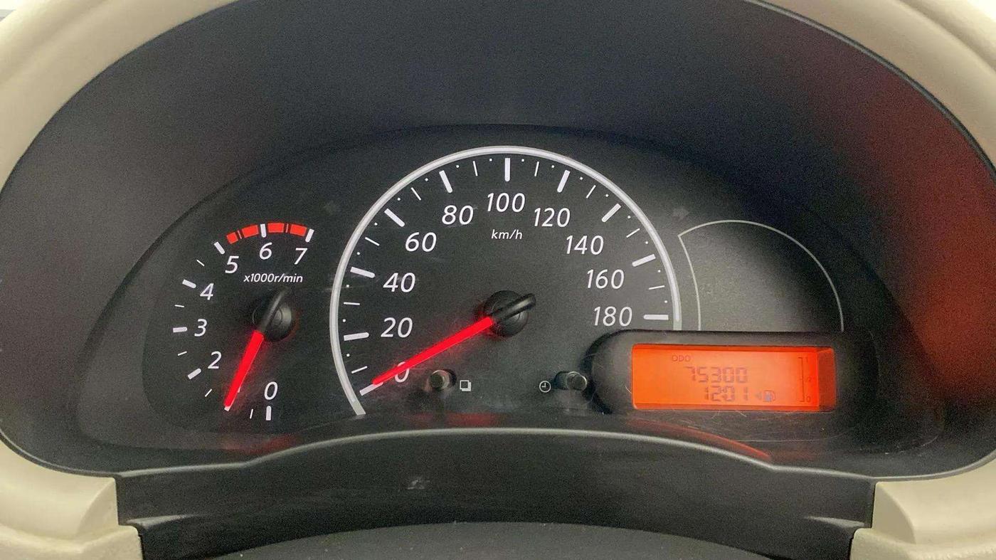2013 Nissan Micra Active XV, Petrol, Manual, 75,310 km, Odometer Image