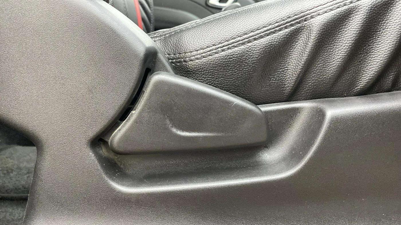 2019 Datsun Redi Go S 1.0 AMT, Petrol, Automatic, 42,672 km, Driver Side Adjustment Panel