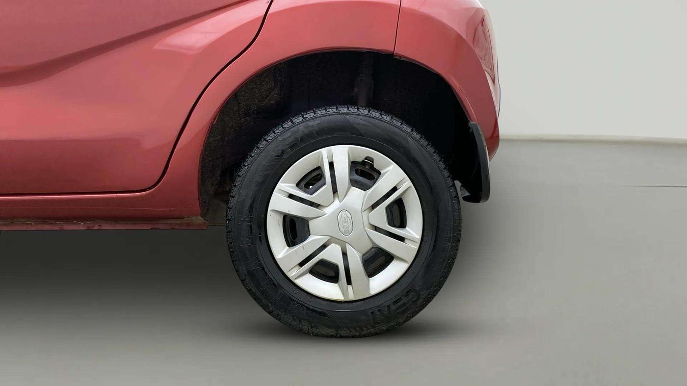 2019 Datsun Redi Go S 1.0 AMT, Petrol, Automatic, 42,672 km, Right Rear Wheel
