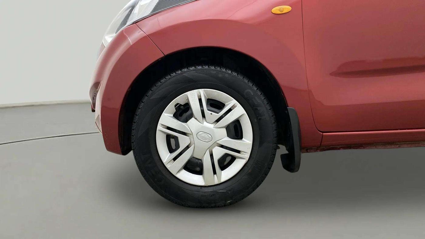 2019 Datsun Redi Go S 1.0 AMT, Petrol, Automatic, 42,672 km, Right Front Wheel
