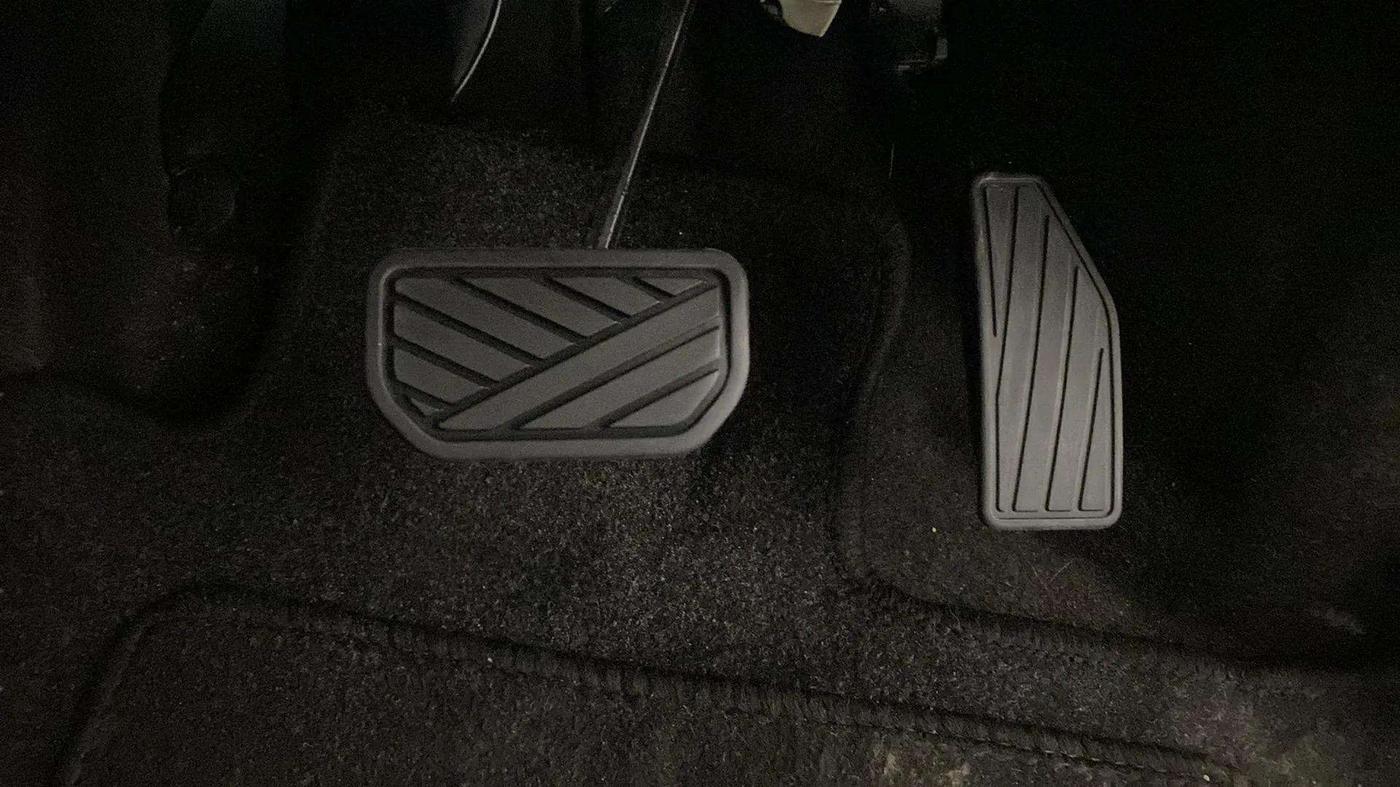 2022 Maruti IGNIS ZETA 1.2 AMT, Petrol, Automatic, 26,745 km, Pedals
