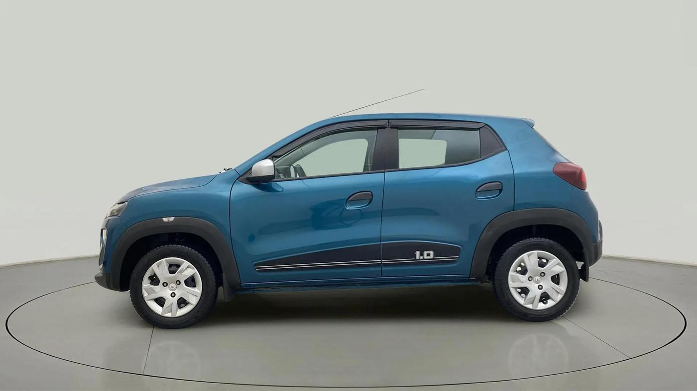 2022 Renault Kwid RXT 1.0 AMT, Petrol, Automatic, 30,478 km, Left Side