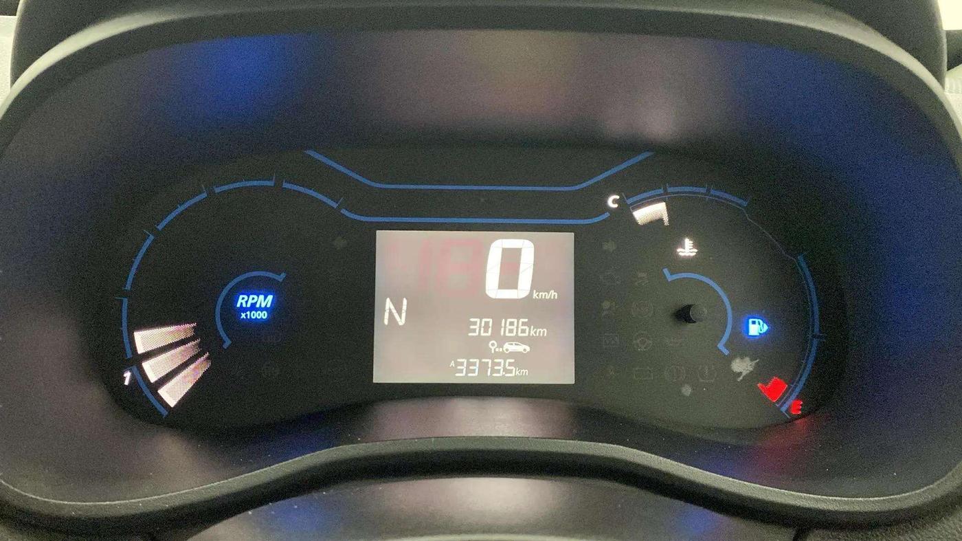 2022 Renault Kwid RXT 1.0 AMT, Petrol, Automatic, 30,478 km, Odometer Image