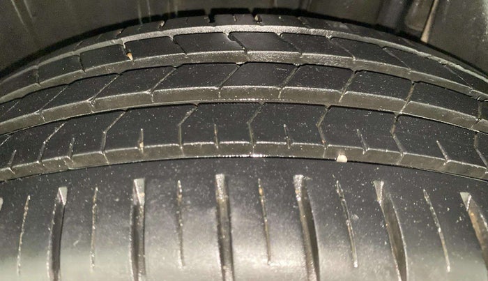 2023 Maruti Baleno ALPHA PETROL 1.2, Petrol, Manual, 22,220 km, Left Rear Tyre Tread