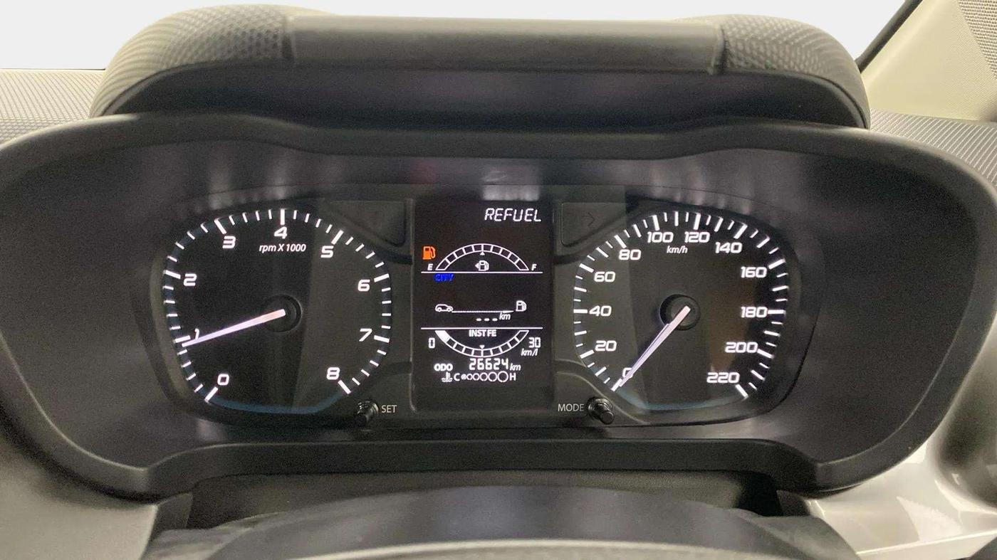 2023 Tata ALTROZ XZ PETROL, Petrol, Manual, 26,669 km, Odometer Image