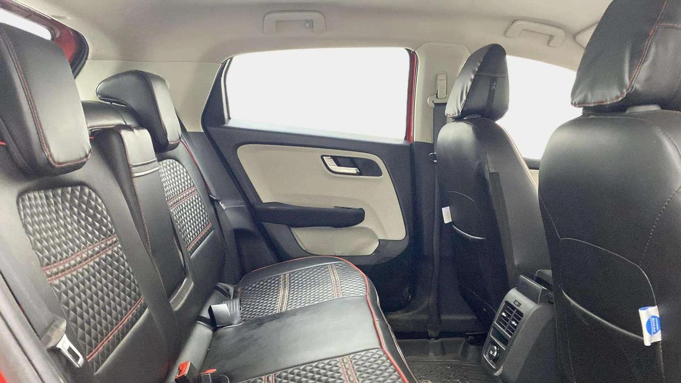 2023 Tata ALTROZ XZ PETROL, Petrol, Manual, 26,669 km, Right Side Rear Door Cabin