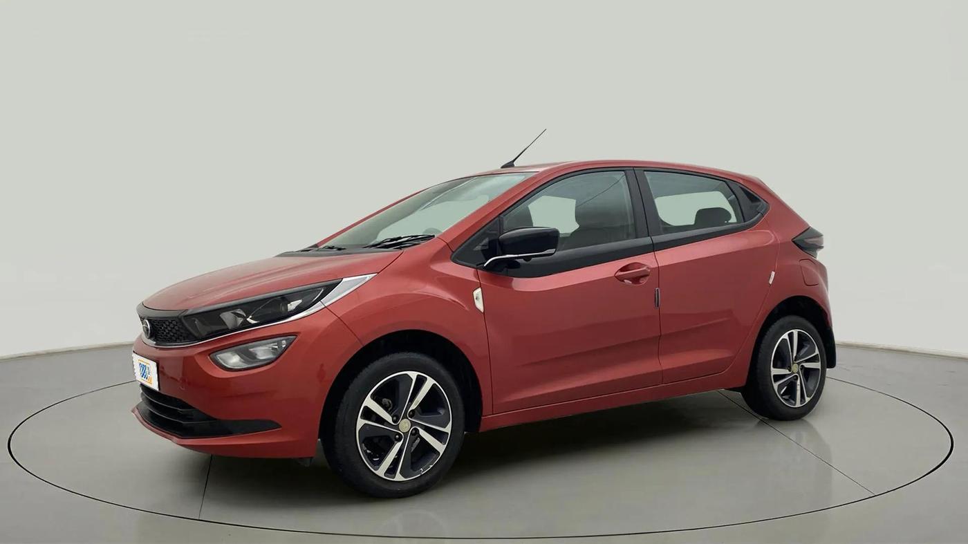 2023 Tata ALTROZ XZ PETROL, Petrol, Manual, 26,669 km, Left Front Diagonal