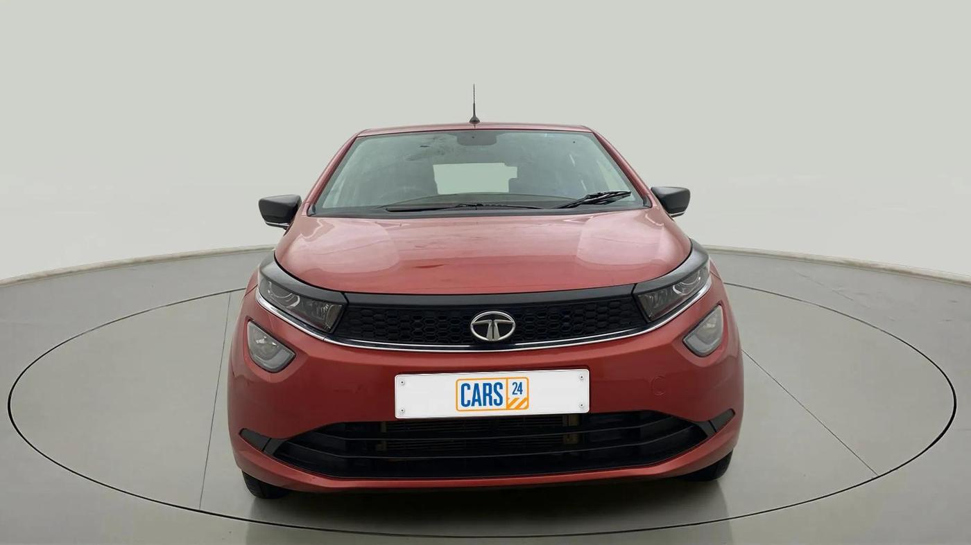 2023 Tata ALTROZ XZ PETROL, Petrol, Manual, 26,669 km, Front