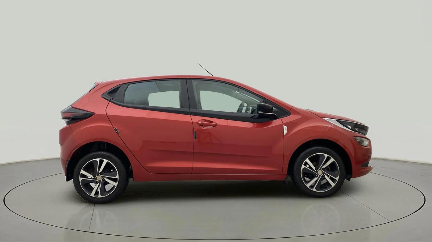 2023 Tata ALTROZ XZ PETROL, Petrol, Manual, 26,669 km, Right Side View