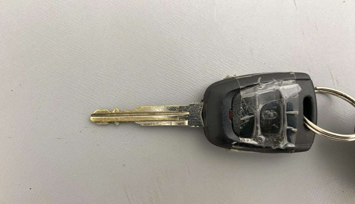 2021 Hyundai NEW SANTRO SPORTZ AMT, Petrol, Automatic, 54,567 km, Key Close Up