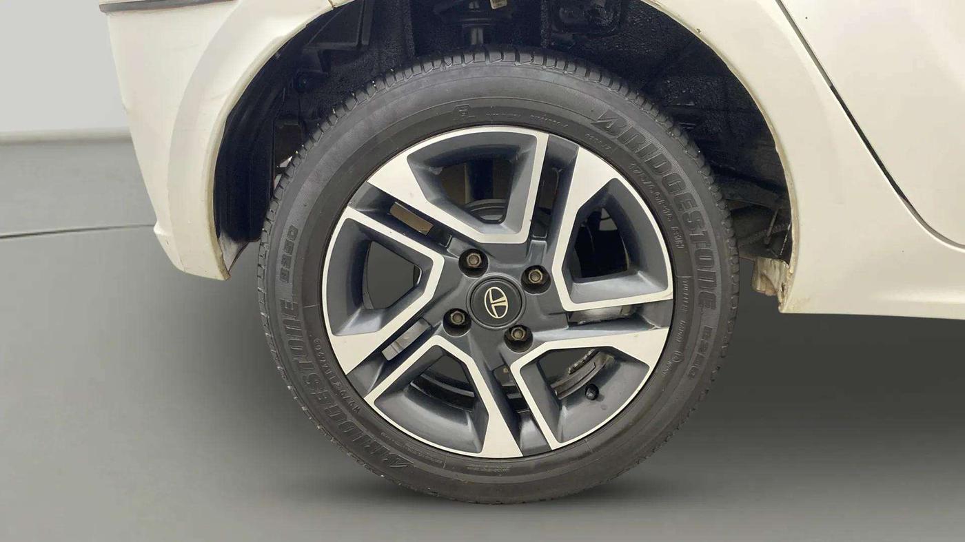 2020 Tata Tiago XZA PLUS PETROL, Petrol, Automatic, 37,398 km, Right Rear Wheel