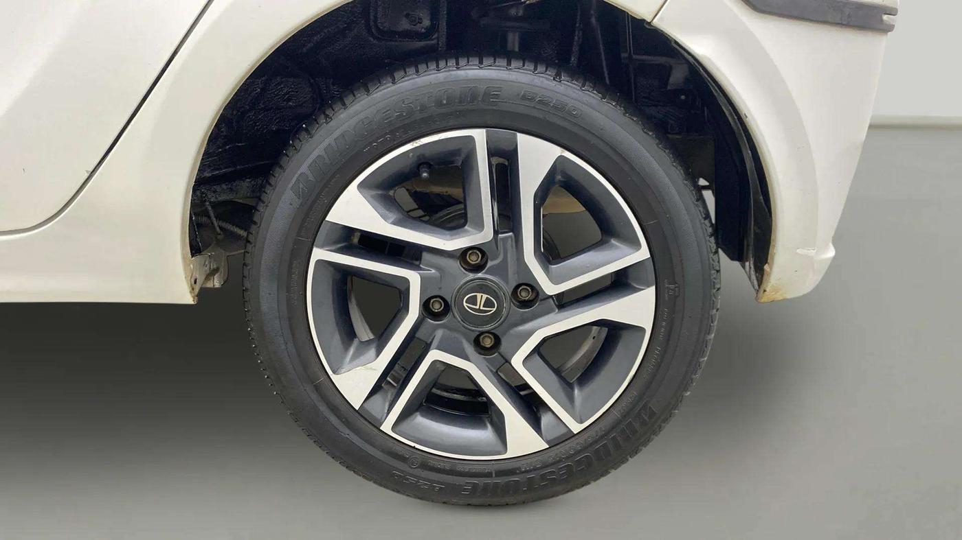 2020 Tata Tiago XZA PLUS PETROL, Petrol, Automatic, 37,398 km, Left Rear Wheel
