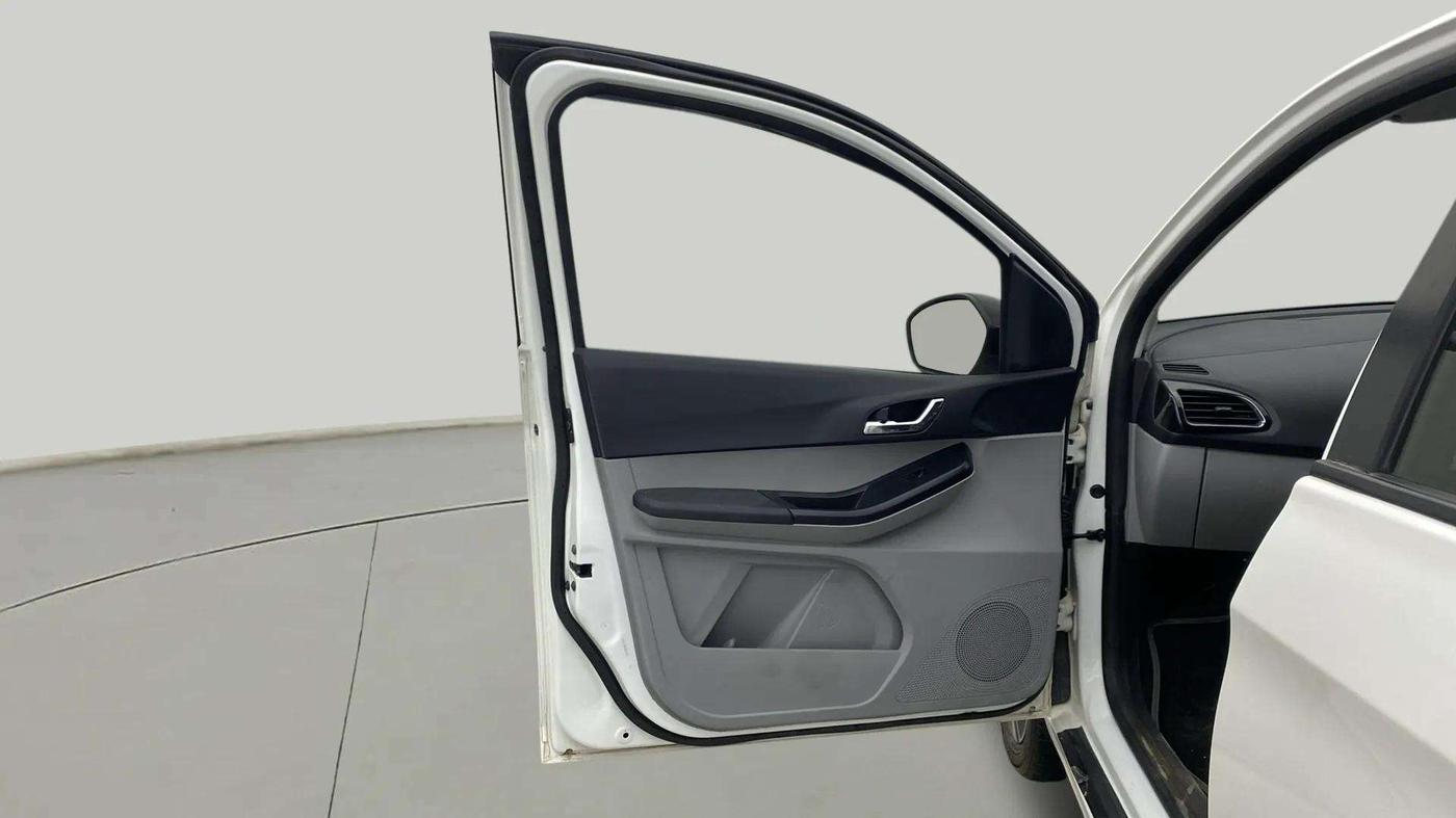 2020 Tata Tiago XZA PLUS PETROL, Petrol, Automatic, 37,398 km, LHS Front Door