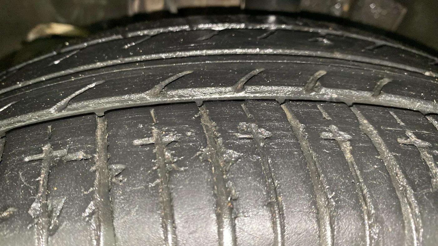 2020 Tata Tiago XZA PLUS PETROL, Petrol, Automatic, 37,398 km, Left Front Tyre Tread