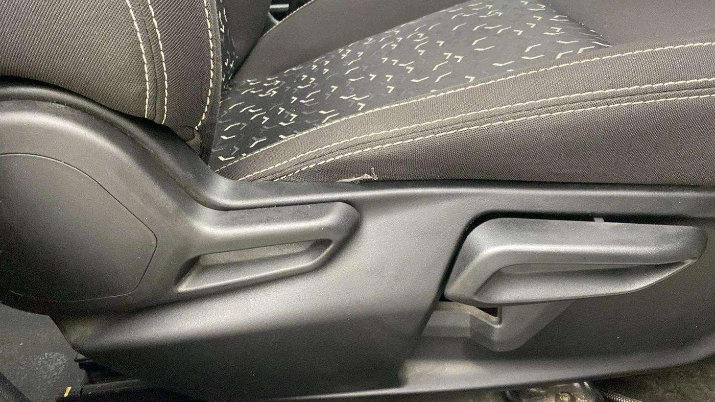 2020 Tata Tiago XZA PLUS PETROL, Petrol, Automatic, 37,398 km, Driver Side Adjustment Panel
