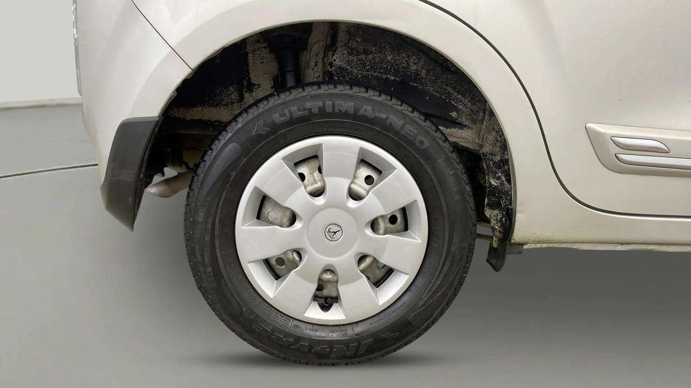 2023 Maruti New Wagon-R LXI CNG 1.0, CNG, Manual, 78,667 km, Right Rear Wheel