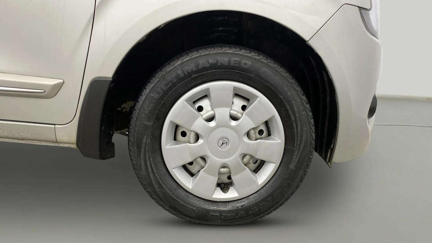 2023 Maruti New Wagon-R LXI CNG 1.0, CNG, Manual, 78,667 km, Right Front Wheel