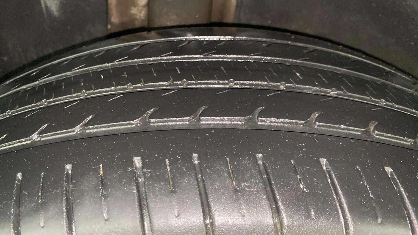 2020 MG HECTOR SHARP 1.5 DCT PETROL, Petrol, Automatic, 57,292 km, Right Rear Tyre Tread