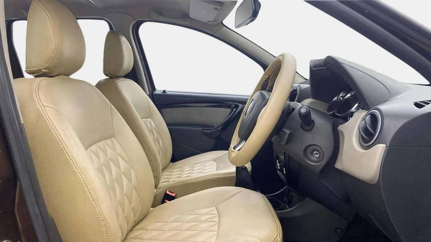 2015 Renault Duster 85 PS RXL DIESEL, Diesel, Manual, 58,591 km, Right Side Front Door Cabin