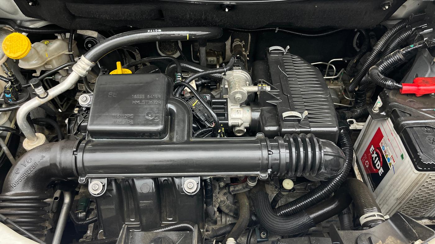 2022 Nissan MAGNITE XV MT, Petrol, Manual, 13,698 km, Engine View