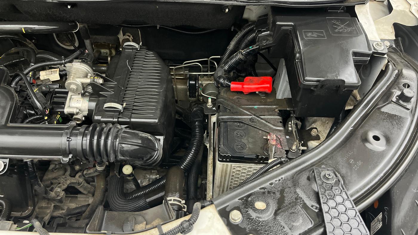 2022 Nissan MAGNITE XV MT, Petrol, Manual, 13,698 km, Engine View - Left