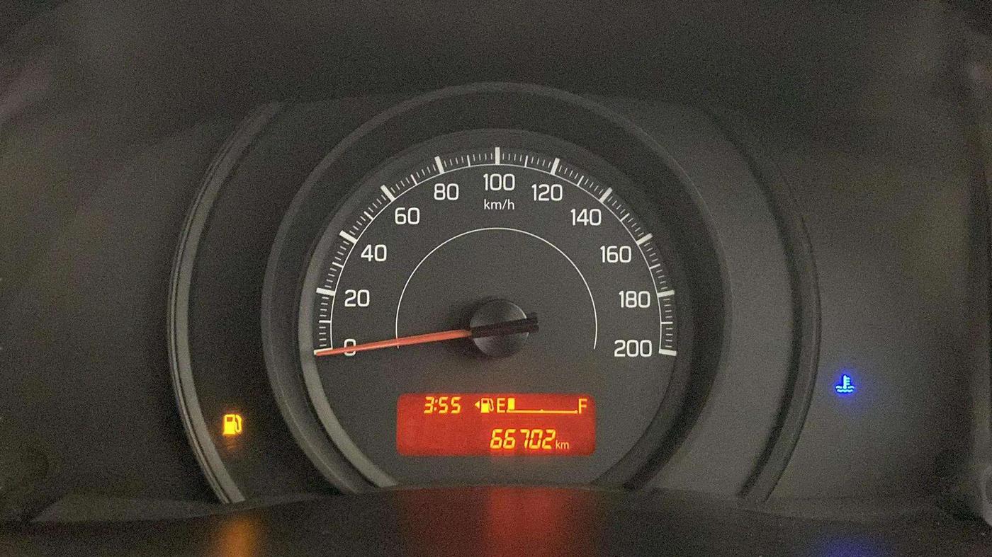 2020 Maruti Swift LXI, Petrol, Manual, 66,782 km, Odometer Image