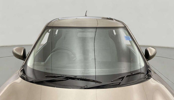2020 Maruti Swift LXI, Petrol, Manual, 66,769 km, Front Windshield