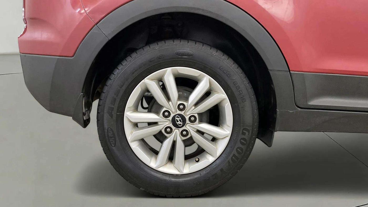 2016 Hyundai Creta SX PLUS 1.6 PETROL, Petrol, Manual, 49,301 km, Right Rear Wheel