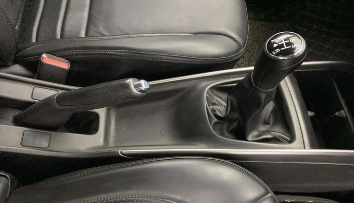 2020 Maruti Baleno DELTA PETROL 1.2, Petrol, Manual, 38,656 km, Gear Lever