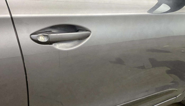 2016 Hyundai Elite i20 SPORTZ 1.2, Petrol, Manual, 60,979 km, Driver-side door - Minor scratches